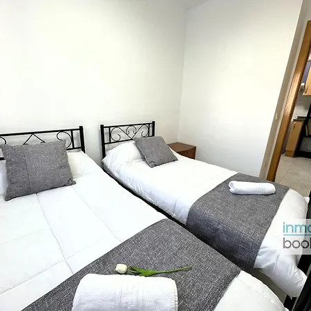 Sol Apartment, Climatizado, Parking Y Piscina شقة كامبريلس