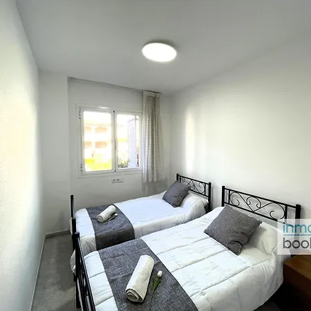 Sol Apartment, Climatizado, Parking Y Piscina * كامبريلس