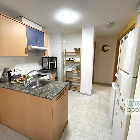 Sol Apartment, Climatizado, Parking Y Piscina كامبريلس